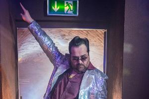 Martin Neuhaus im "Partypiepel"-Clip