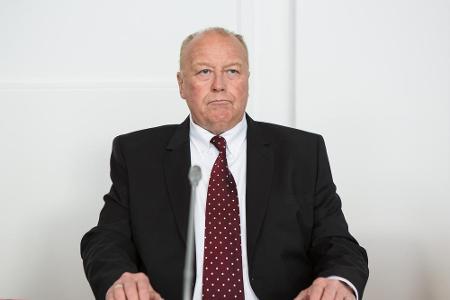 Thomas Thieme als Uli Hoeneß im ZDF-Film Thomas Thieme als Uli Hoeneß im ZDF-Film