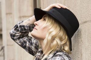 Sarah Connor rockt die Charts auf Deutsch