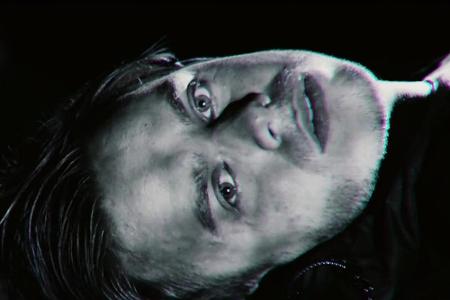 Captain-Capa-Frontmann Ashi hat im Clip zu Captain-Capa-Frontmann Ashi hat im Clip zu