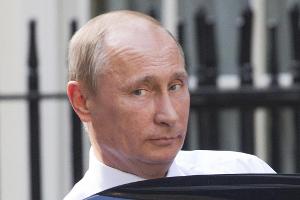 Wladimir Putin im Baby-Glück?