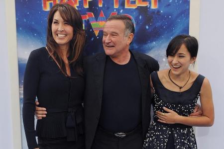 Die Frauen in Robin Williams Leben: Der Star im Jahr 2011 mit Ehefrau Susan (li.) und Tochter Zelda