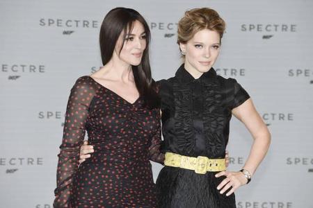 ...Monica Bellucci und ihre französische Kollegin Lea Seydoux. Und noch eine Leinwandschönheit wird...