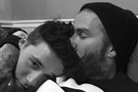 Wie der Vater, so der Sohn: Brooklyn scheint sich am Kleiderschrank seines Vaters David Beckham zu bedienen Wie der Vater, so der Sohn: Brooklyn scheint sich am Kleiderschrank seines Vaters David Beckham zu bedienen