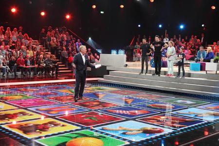 Johannes B. Kerner erklärt das Spiel