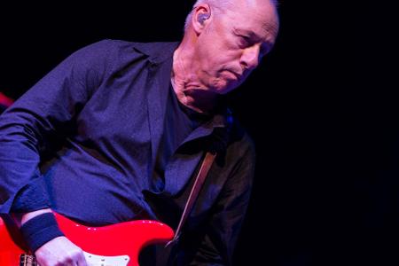 Mark Knopfler bei einem Konzert in Los Angeles Mark Knopfler bei einem Konzert in Los Angeles