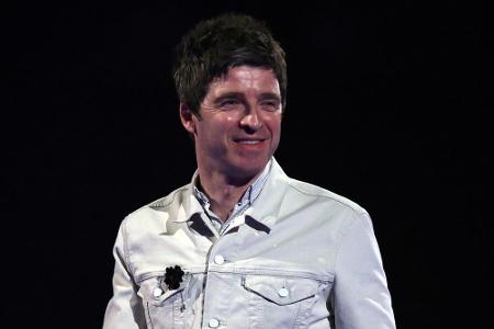 Noel Gallagher hat offenbar kein Problem mit Versteckspielchen Noel Gallagher hat offenbar kein Problem mit Versteckspielchen
