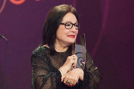 Nana Mouskouri hält ihren Echo