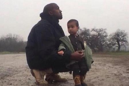 North mit ihrem Vater Kanye West im Clip zu North mit ihrem Vater Kanye West im Clip zu