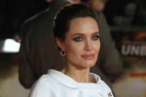 Angelina Jolie: "Ich bin immer noch sehr schüchtern"
