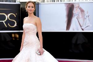 Jennifer Lawrence und Co.: Diese Promis lieben Christian Dior