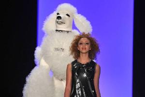 Anna Ermakova verzückt die Fashion-Welt