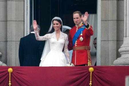 ...perfekt machen! Kate und William lernten sich im zarten Alter von 19 Jahren während ihres Studiums in St. Andrews kennen ...