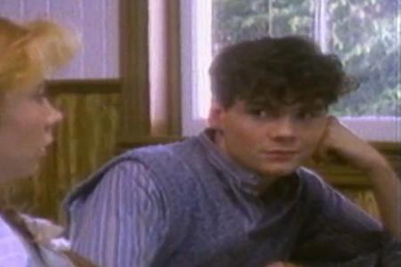 Jonathan Crombie, damals 20 Jahre alt, in einer seiner ersten Rollen als Gilbert Blythe in Jonathan Crombie, damals 20 Jahre alt, in einer seiner ersten Rollen als Gilbert Blythe in