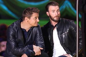 Chris Evans und Jeremy Renner entschuldigen sich