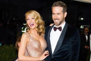 Blake Lively vergleicht Babys mit Drogenabhängigen