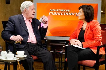 Hanseatisch am Klönen: Helmut Schmidt und Sandra Maischberger am Dienstagabend Hanseatisch am Klönen: Helmut Schmidt und Sandra Maischberger am Dienstagabend