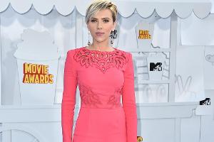 Hollywood-Trend: Jumpsuit in Pink