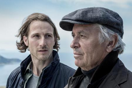 Das Verhältnis zwischen Isak (David Rott, li.) und seinem Vater Thore (Henry Hübchen,) ist eisig Das Verhältnis zwischen Isak (David Rott, li.) und seinem Vater Thore (Henry Hübchen,) ist eisig