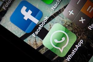 Verschmelzen WhatsApp und Facebook bald?