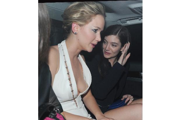 06 Jennifer Lawrence WENN wenn21914157.jpg