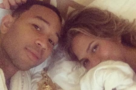 In bed with... Chrissy Teigen und John Legend