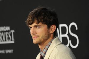 Ashton Kutcher hat eine Penis-Prothese