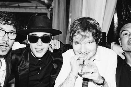 Justin Bieber und Ed Sheeran scheinen gerne mal gemeinsam auf den Putz zu hauen Justin Bieber und Ed Sheeran scheinen gerne mal gemeinsam auf den Putz zu hauen