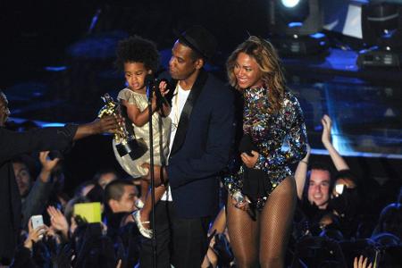 Ab in die Glamour-Welt nach L.A.: Beyoncé, Jay Z und Blue Ivy sind bald Kalifornier Ab in die Glamour-Welt nach L.A.: Beyoncé, Jay Z und Blue Ivy sind bald Kalifornier