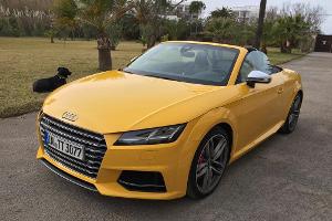 Audi TT Roadster: Röhrt was kommt von draußen her