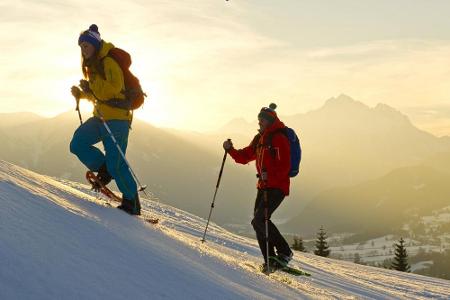 Mit Schneeschuhen unterwegs wie die Trapper