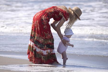 Michelle Hunziker Strand Sole