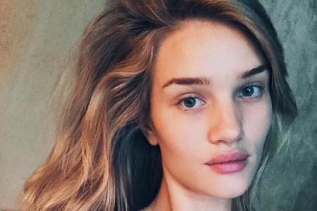 Rosie Huntington-Whiteley auch ohne Make-Up sehenswert
