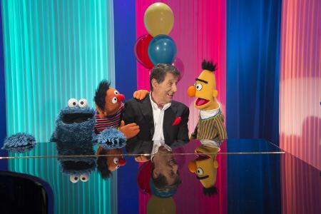 08 Udo Jürgens Sesamstraße WENN.com wenn10809348.jpg