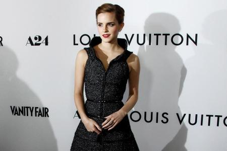 Emma Watson zeigt wie viel Power in dem Kleine Schwarzen steckt