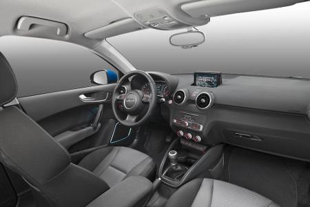 A1-Cockpit mit umfangreichem Infotainment-System