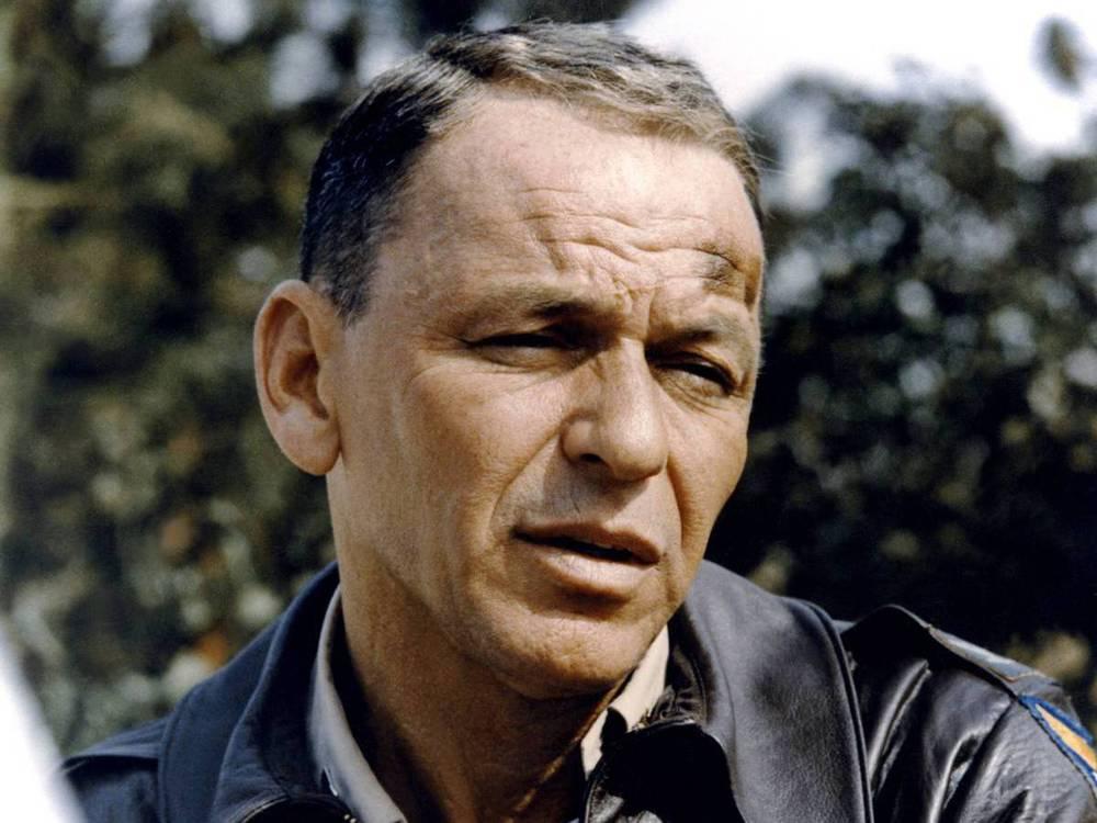 Führerschein von Frank Sinatra versteigert