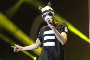 Cro holt mit "Melodie" binnen 24 Stunden Gold und entfacht hitzige Debatte