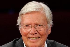 Mehr als 400 Trauergäste gedenken Schauspieler Karlheinz Böhm