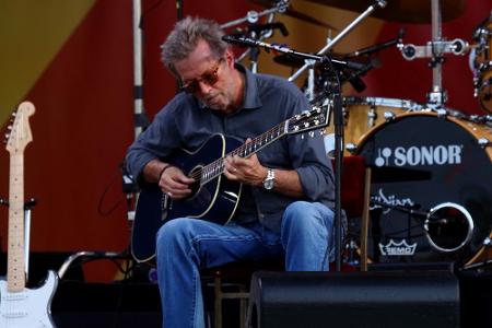 Eric Clapton bei einem Auftritt in New Orleans im April Eric Clapton bei einem Auftritt in New Orleans im April