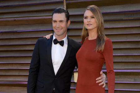 Adam Levine und seine Verlobte Behati Prinsloo auf der Adam Levine und seine Verlobte Behati Prinsloo auf der