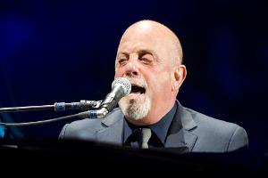 Piano-Legende Billy Joel musste vor potenziellen Fans gerettet werden