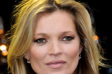 Kate Moss lässt sich auf Partys gerne mal gehen Kate Moss lässt sich auf Partys gerne mal gehen