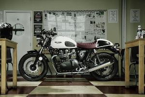 Motorrad: Mit der Triumph im Ace Café