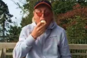 "Lemon Face Challenge": Otto Waalkes beißt ins Saure
