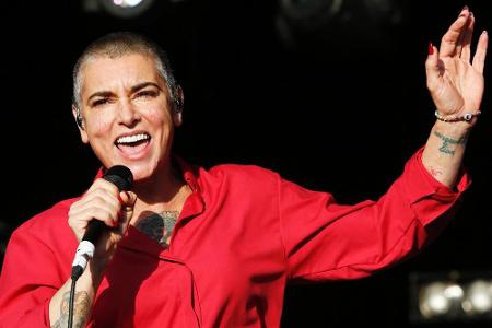 Sinéad O'Connor bei einem Konzert in England Sinéad O'Connor bei einem Konzert in England