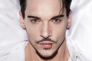 Jonathan Rhys Meyers und Co: Auch diese Stars spielten schon Dracula