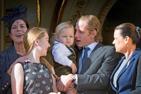 Sacha Casiraghi im Kreise der stolzen Verwandtschaft Sacha Casiraghi im Kreise der stolzen Verwandtschaft