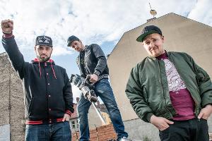 Antilopen Gang: Auch Nazis hören beim Kuschelsex U2