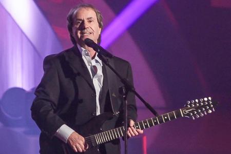 Ein Mann und seine Gitarre: Heute begeistert Chris de Burgh Massen, doch das war nicht immer so Ein Mann und seine Gitarre: Heute begeistert Chris de Burgh Massen, doch das war nicht immer so